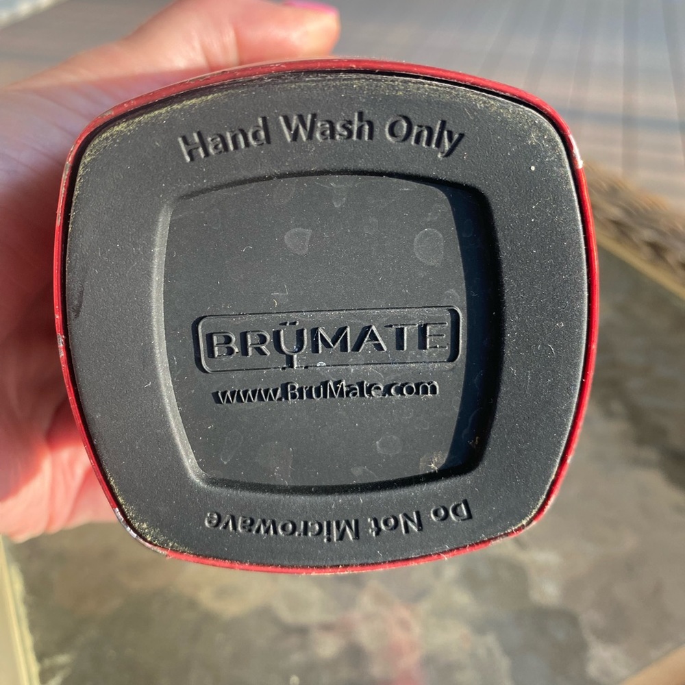 BruMate Red ReHydration Bottle - Picture 4 of 4